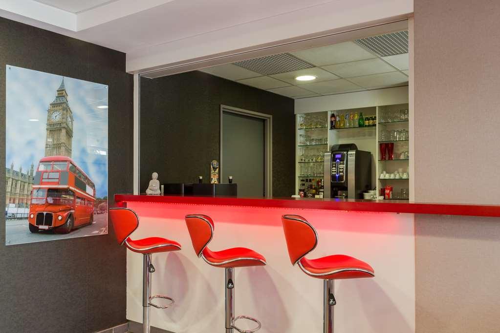 The Originals City, Hotel Des Lys, Dreux Restaurant photo